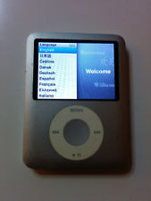 Apple iPod nano 3. Generation Silber (4GB) MP3-/ Video-Player Musik music