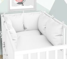 Kissen-Nestchen - Sechs Kissen mit Bezügen 70x140