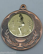MEDAILLE GRAVEE THEME "PETANQUE FEMME " 40 MM GRAVURE PERSONNALISATION